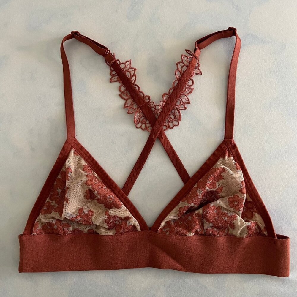 PINK Victoria's Secret Burnt Orange Lace Racerback Bralette